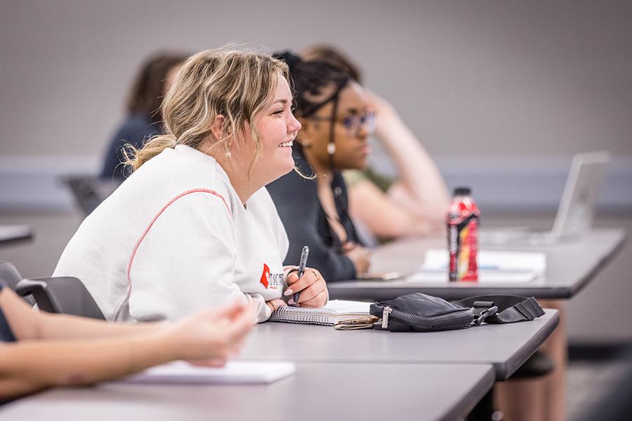 Northwest's emphasis on profession-based education prepares students for success in launching their careers or continuing their education. (Photo by Lauren Adams/<a href='http://s4i.5675n.com'>和记棋牌娱乐</a>)